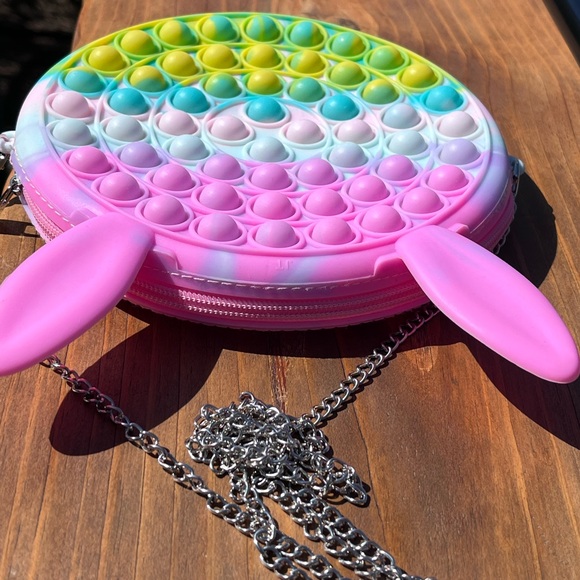 EUC Kids’ Sensory Pop It Fidget Rainbow Crossbody Bag - Picture 3 of 13